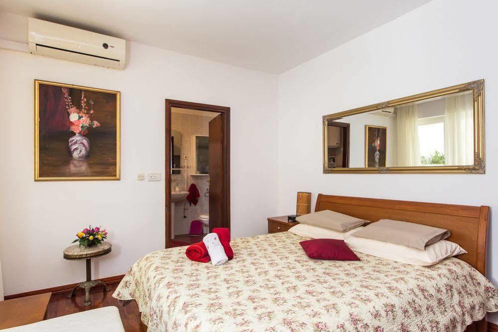 Music Guest house 3*
